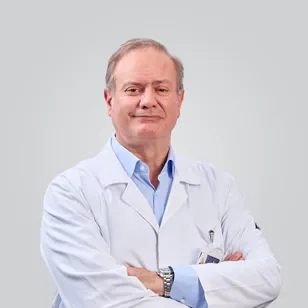 Dr. Nelson Carvalho